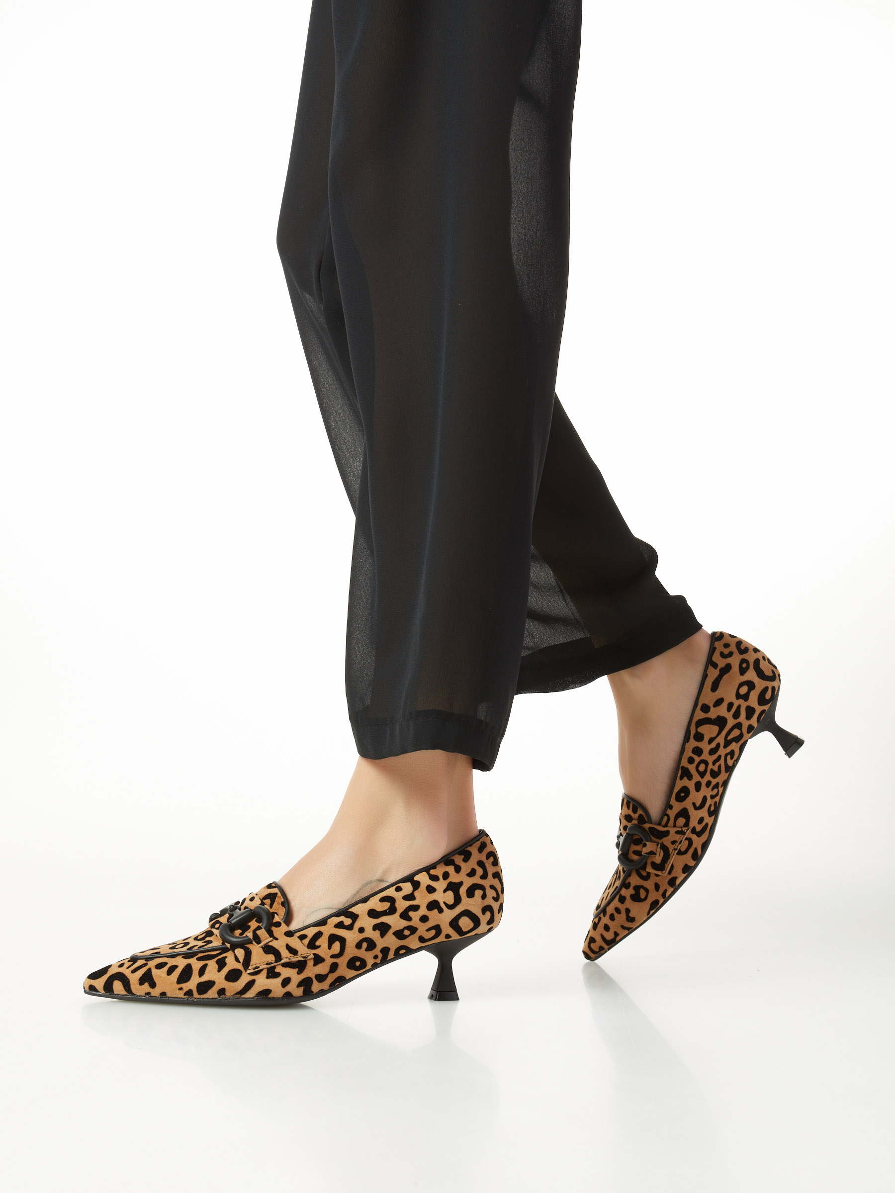 Suede Spotted Pump
