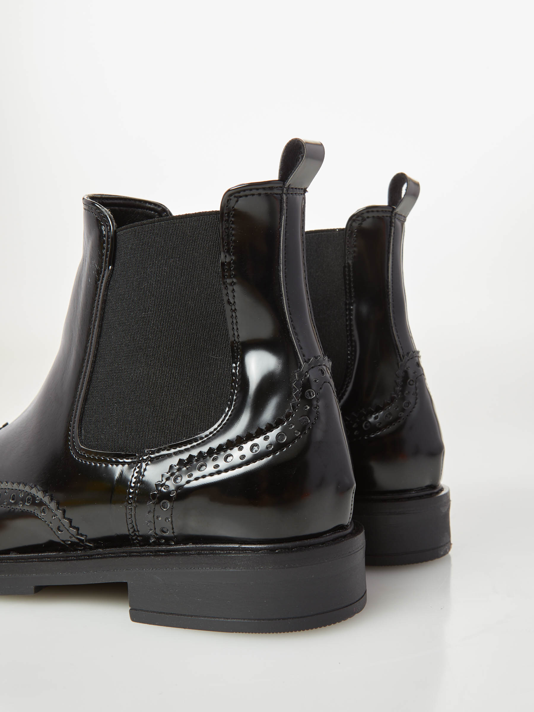Dovetail Chelsea Boot