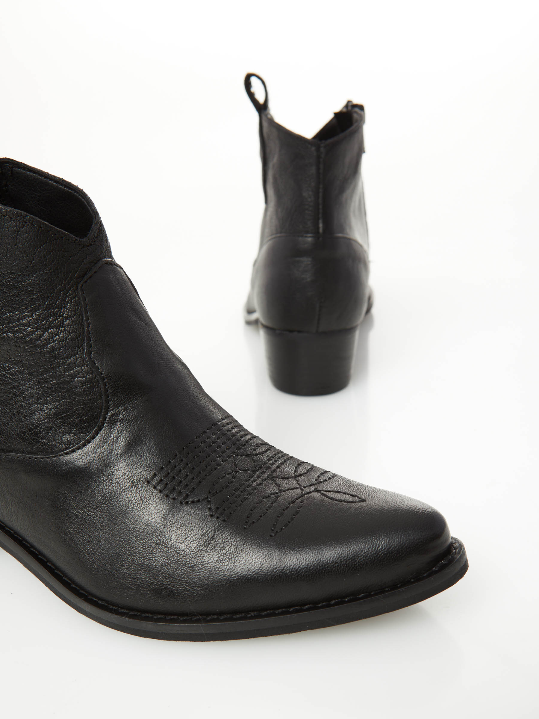 Leather Cowboy Ankle Boots Lea